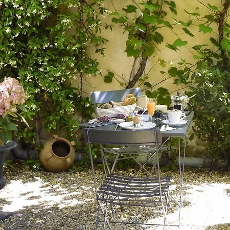 Maison Piloni LʼIsle-sur-la-Sorgue